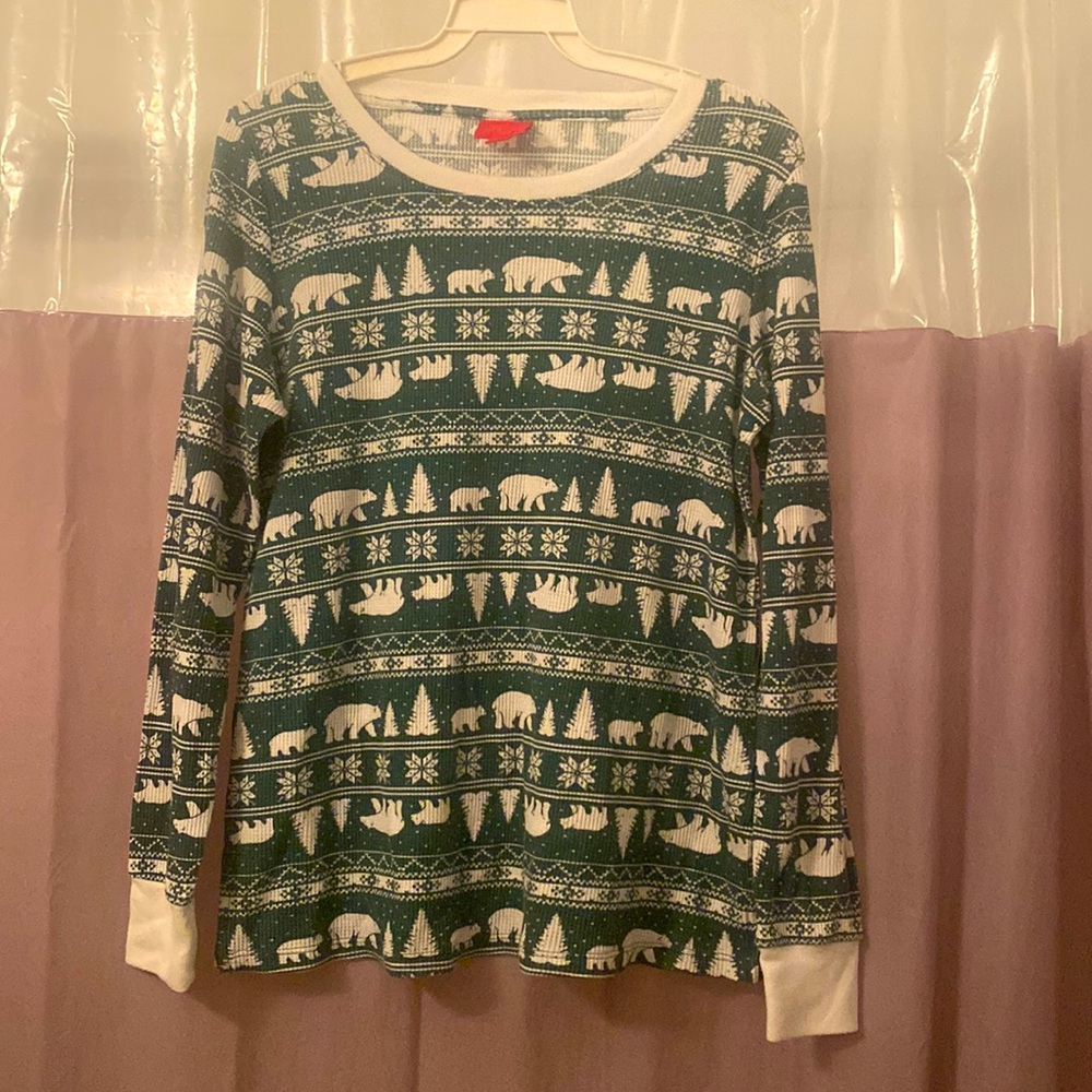 Women’s Family PJ’s Small fleecy long sleeve sweater green and white